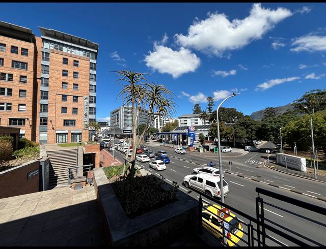 409M² OFFICE TO LET IN NEWLANDS